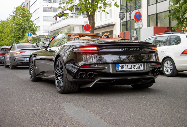 Aston Martin DBS Superleggera Volante