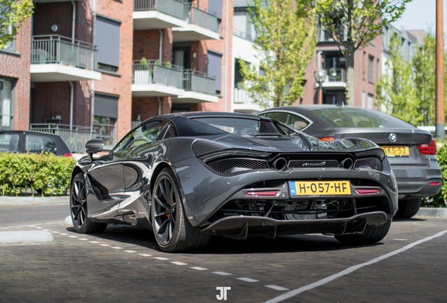 McLaren 720S Spider