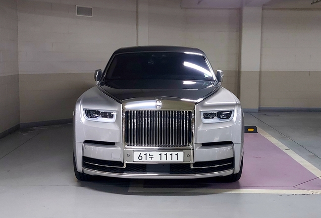 Rolls-Royce Phantom VIII EWB