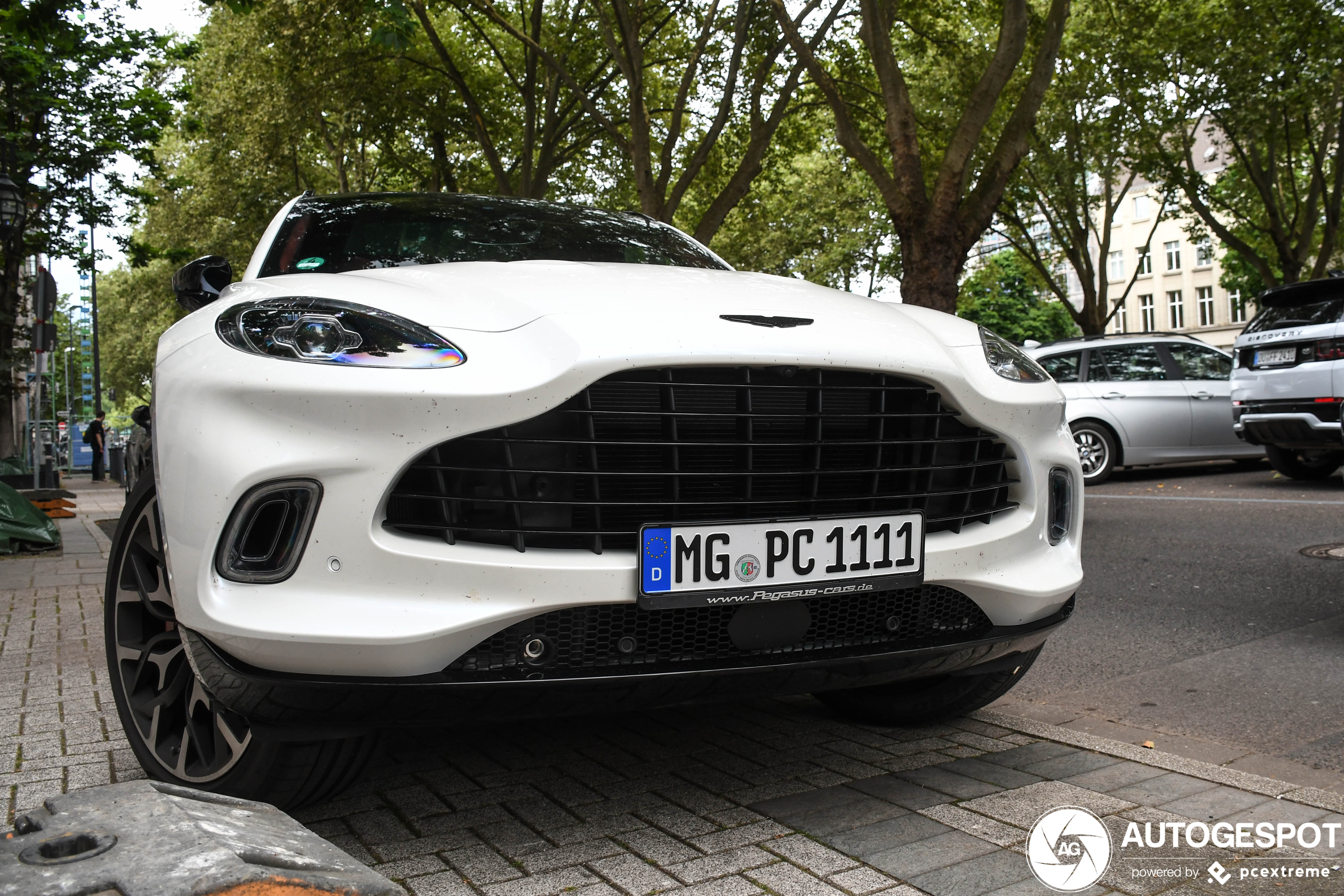 Aston Martin DBX