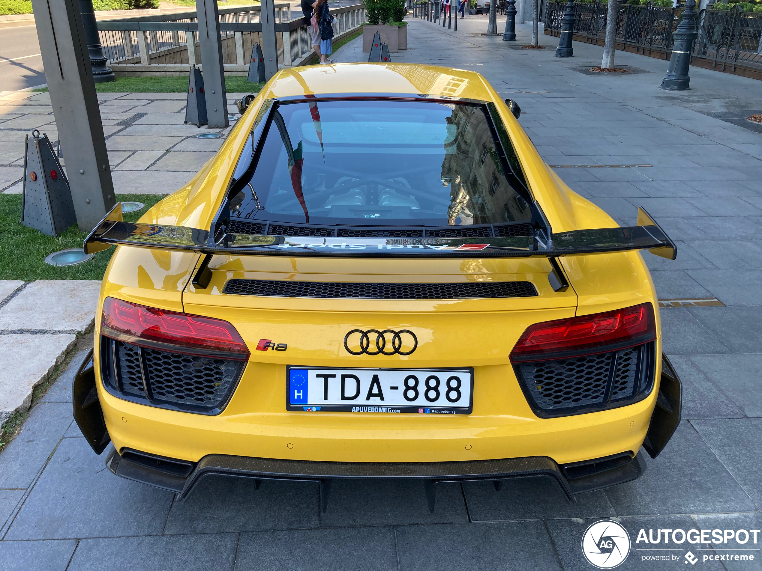 Audi R8 V10 Plus 2015