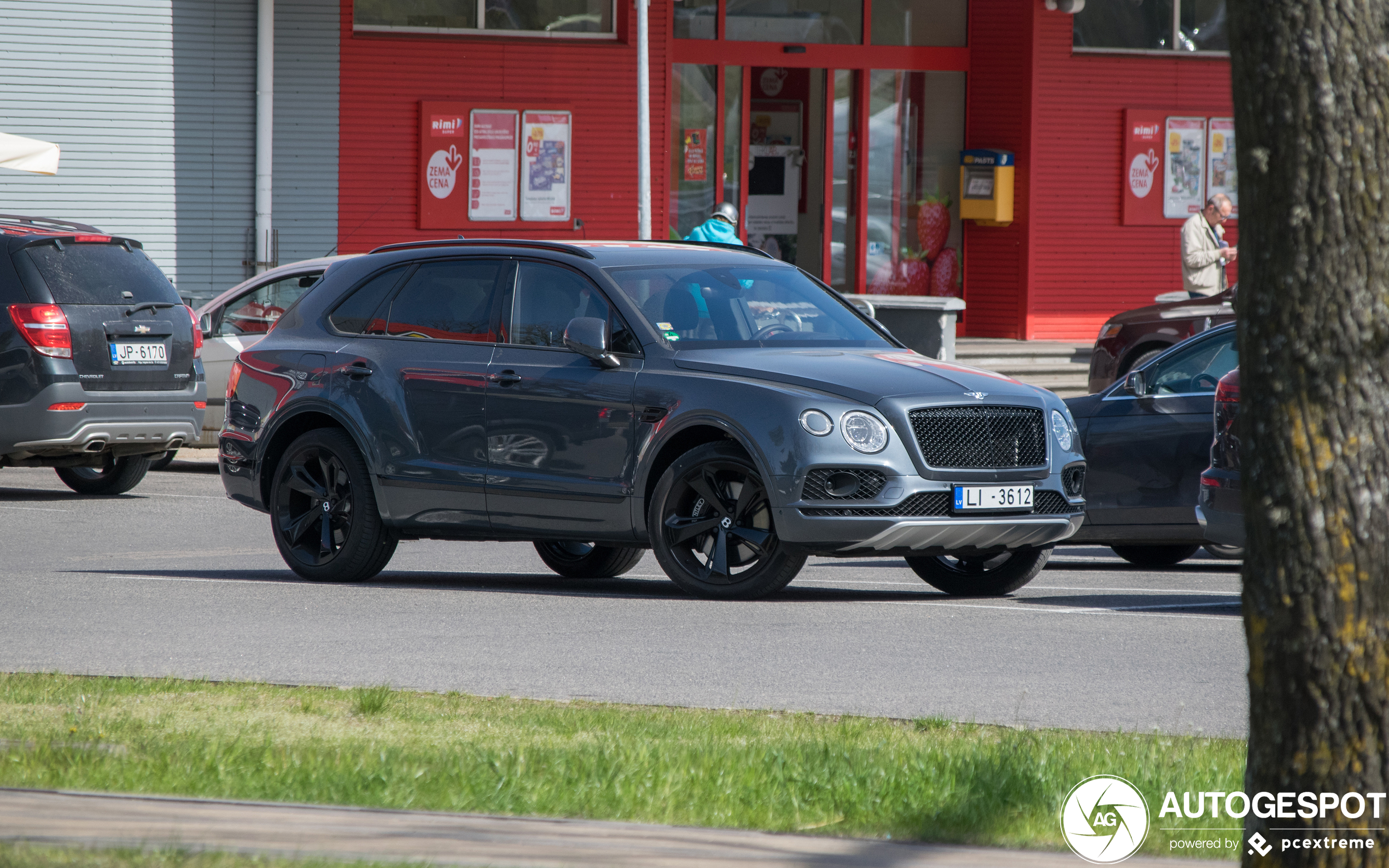 Bentley Bentayga V8