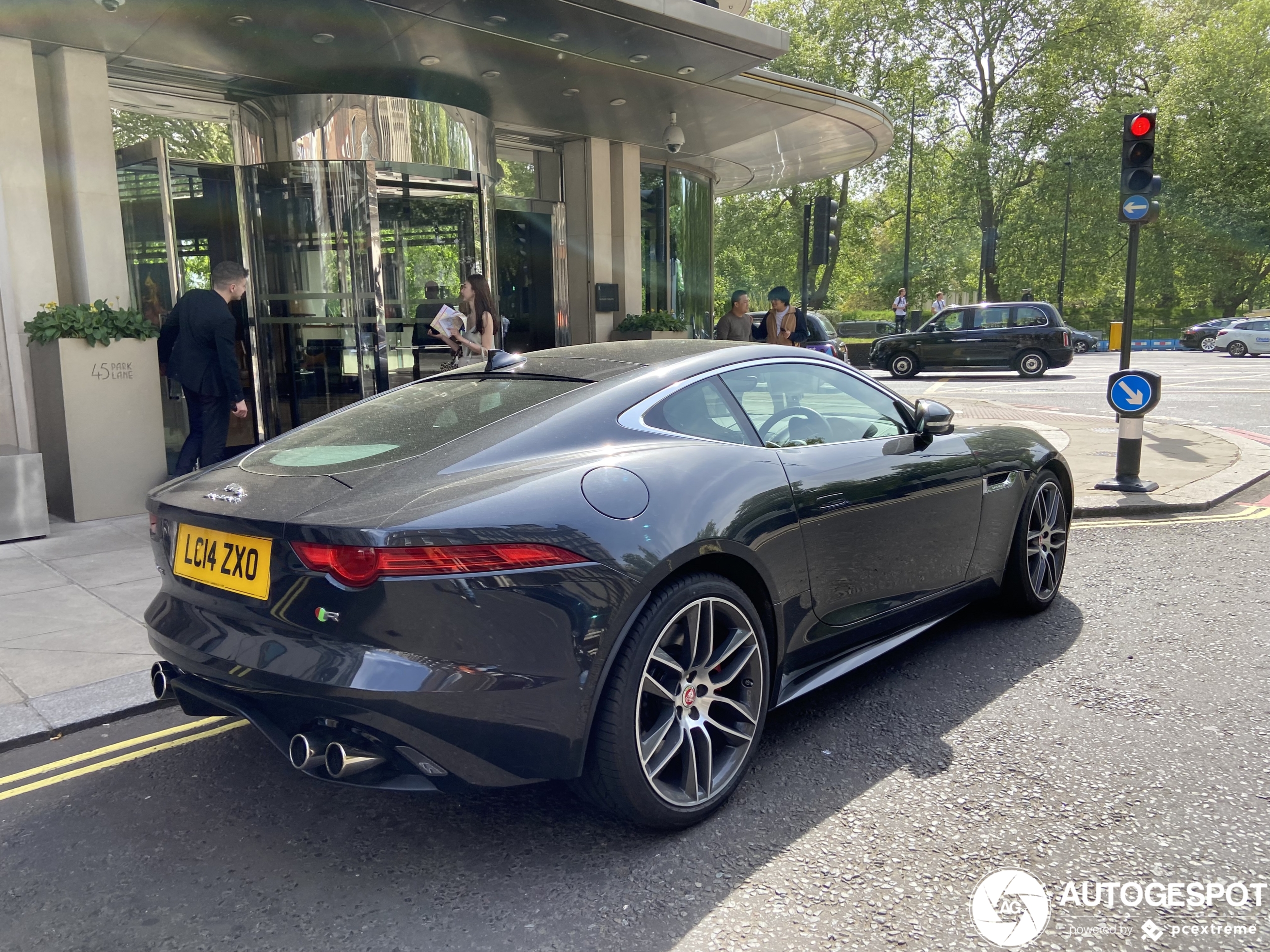 Jaguar F-TYPE R Coupé