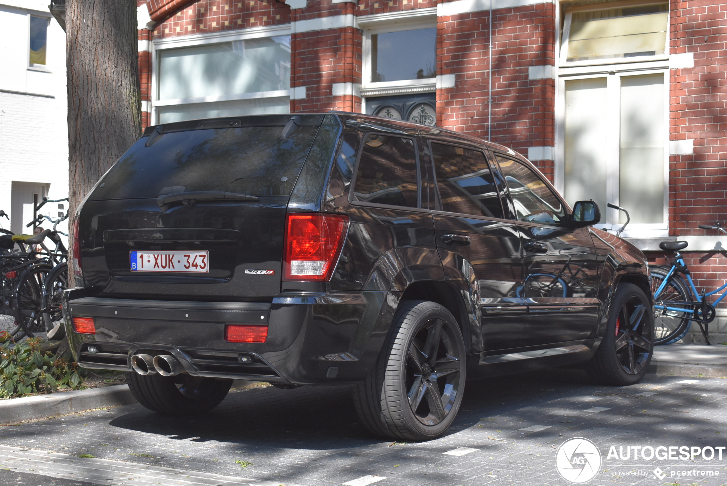 Jeep Grand Cherokee SRT-8 2005