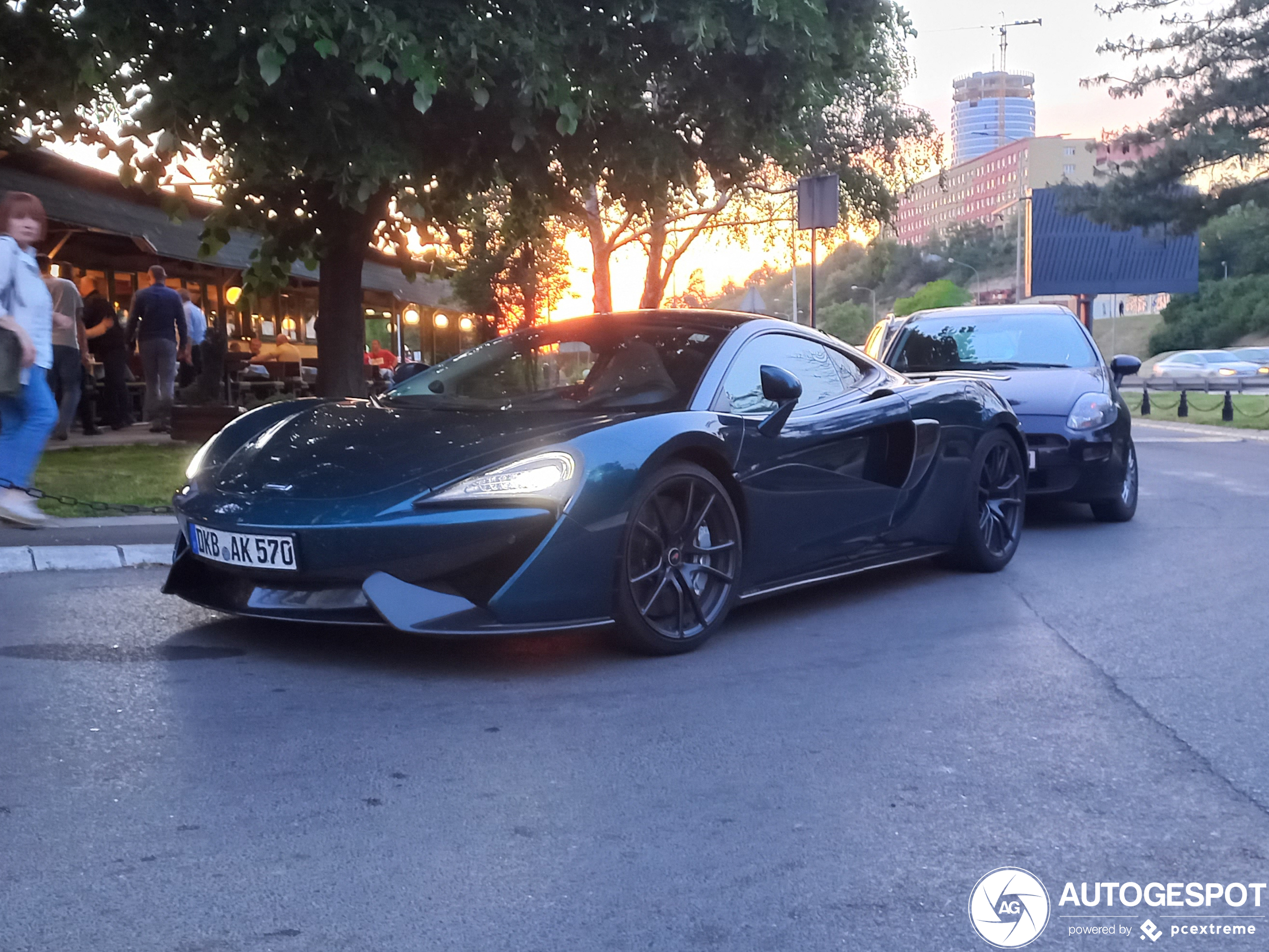 McLaren 570GT