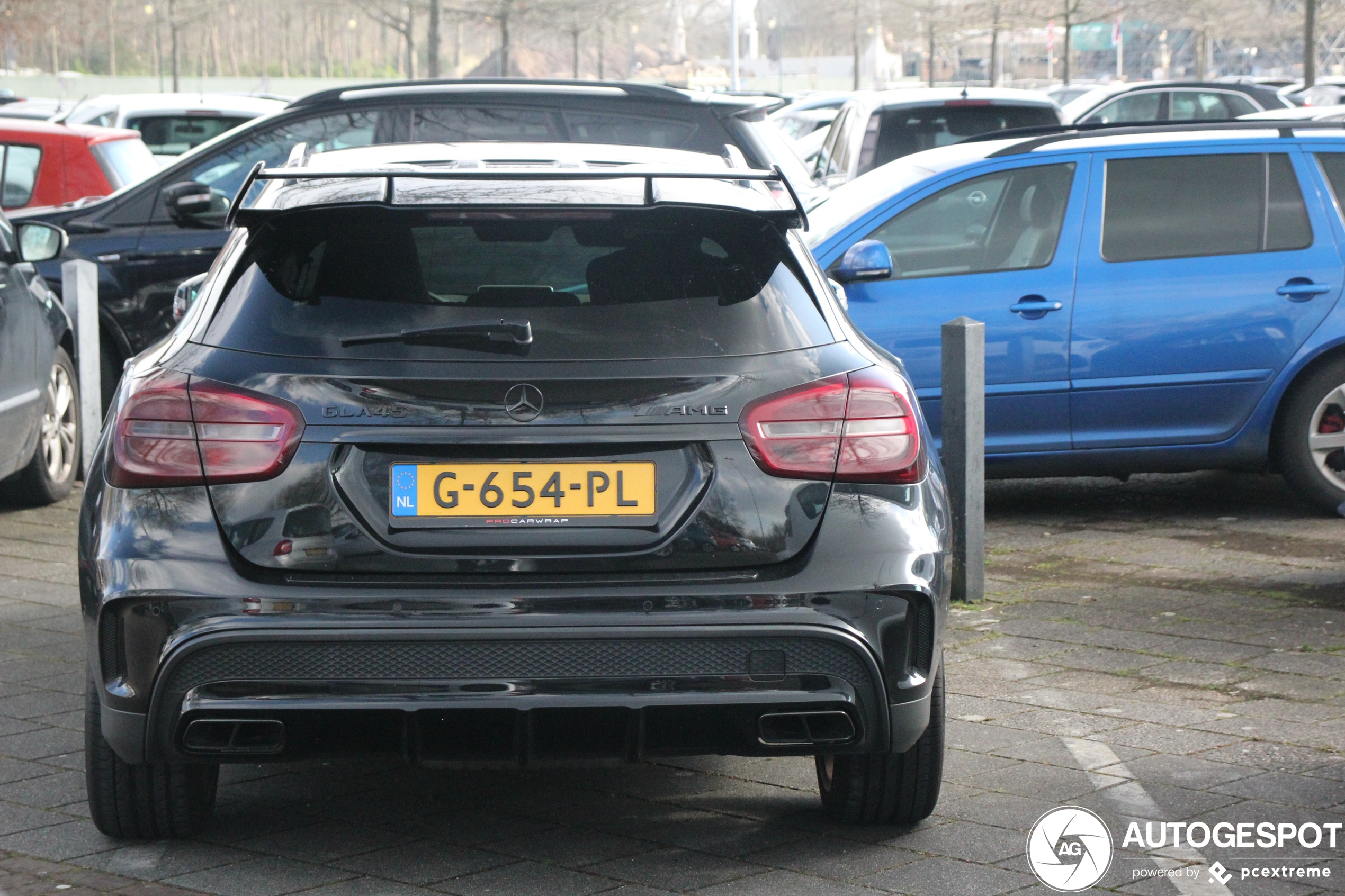 Mercedes-Benz GLA 45 AMG X156