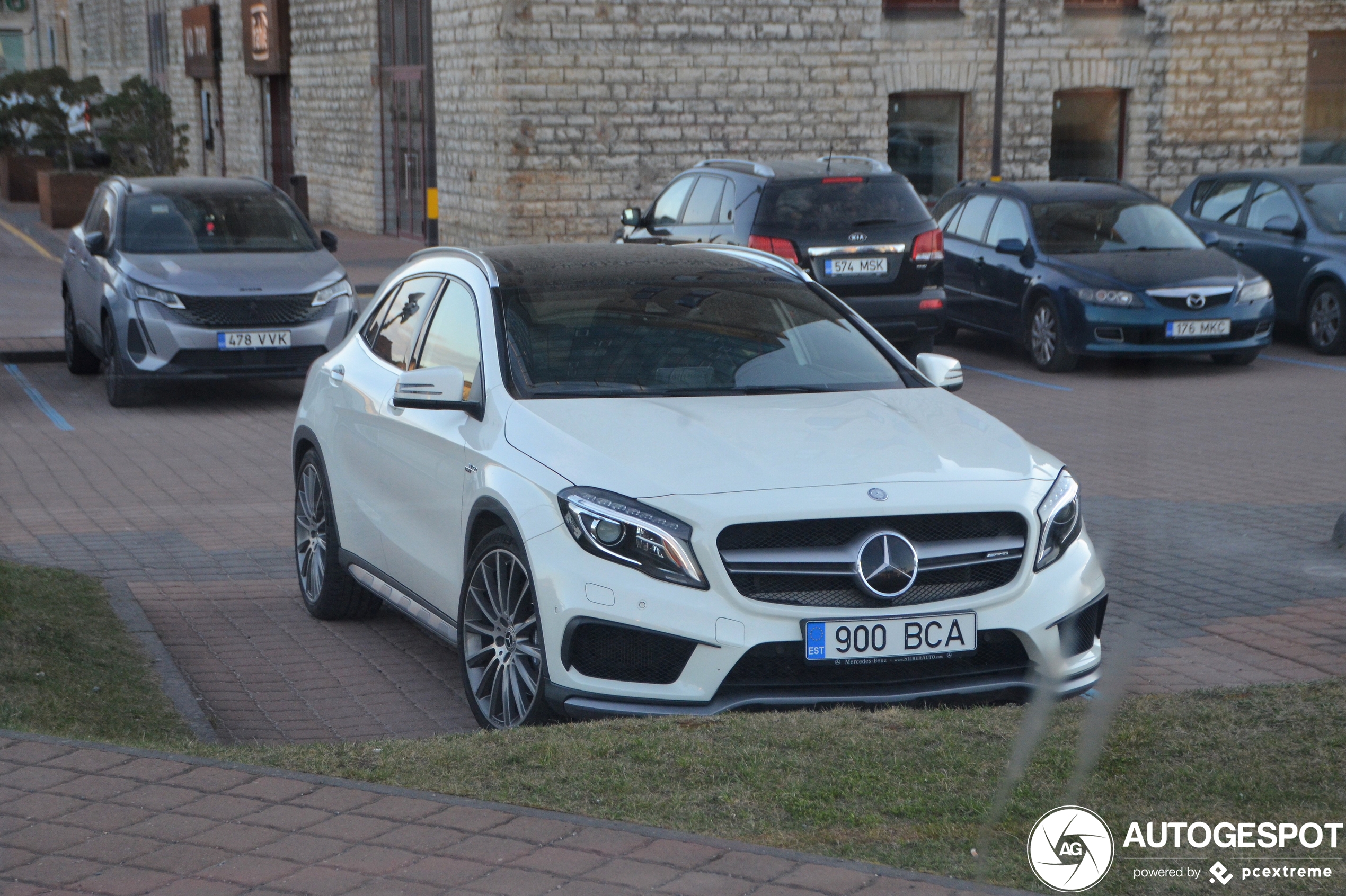 Mercedes-Benz GLA 45 AMG X156