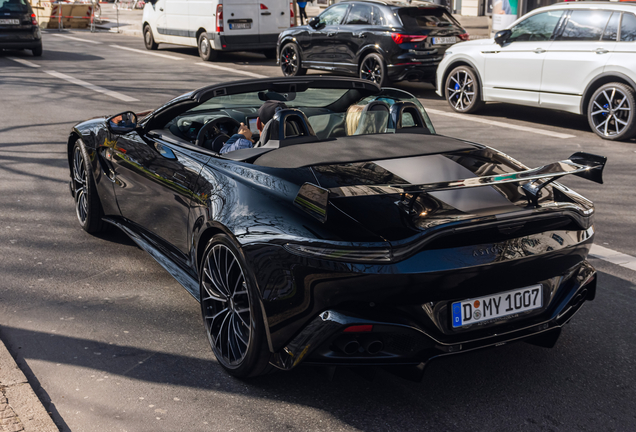 Aston Martin V8 Vantage Formula 1 Edition Roadster