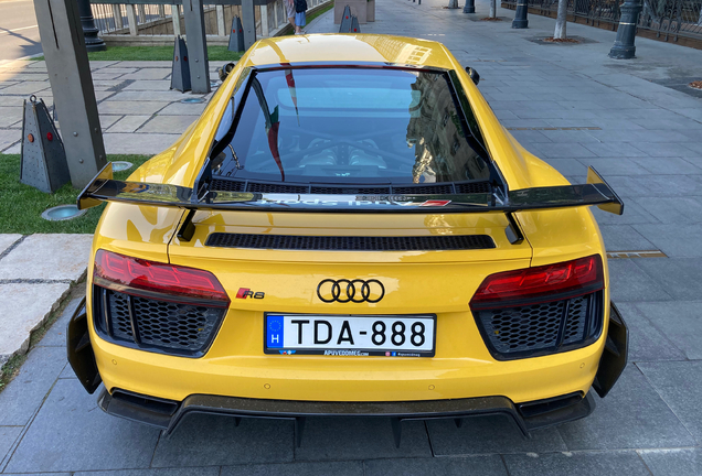 Audi R8 V10 Plus 2015