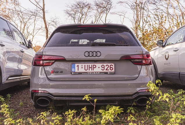 Audi RS4 Avant B9