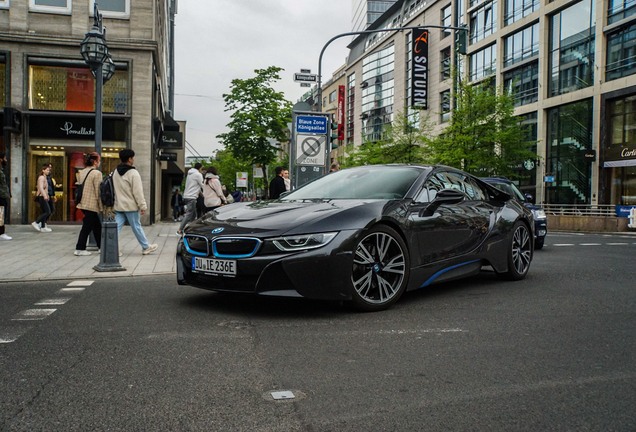 BMW i8 2018