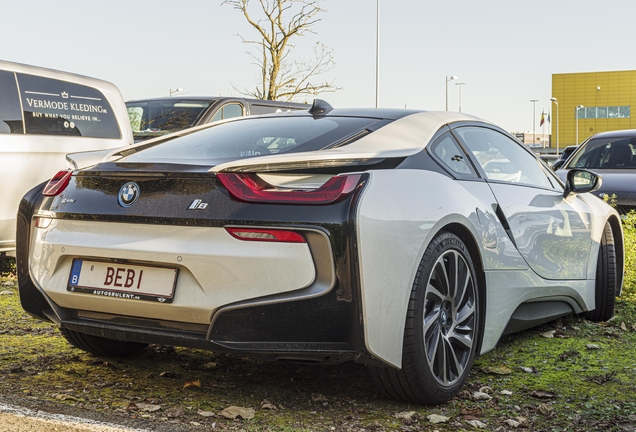 BMW i8