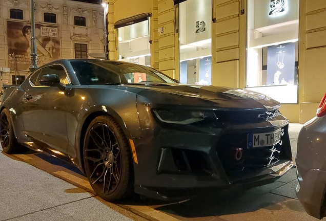 Chevrolet Camaro ZL1 2016