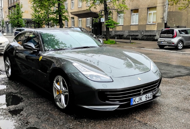 Ferrari GTC4Lusso