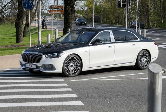 Mercedes-Maybach S 680 X223