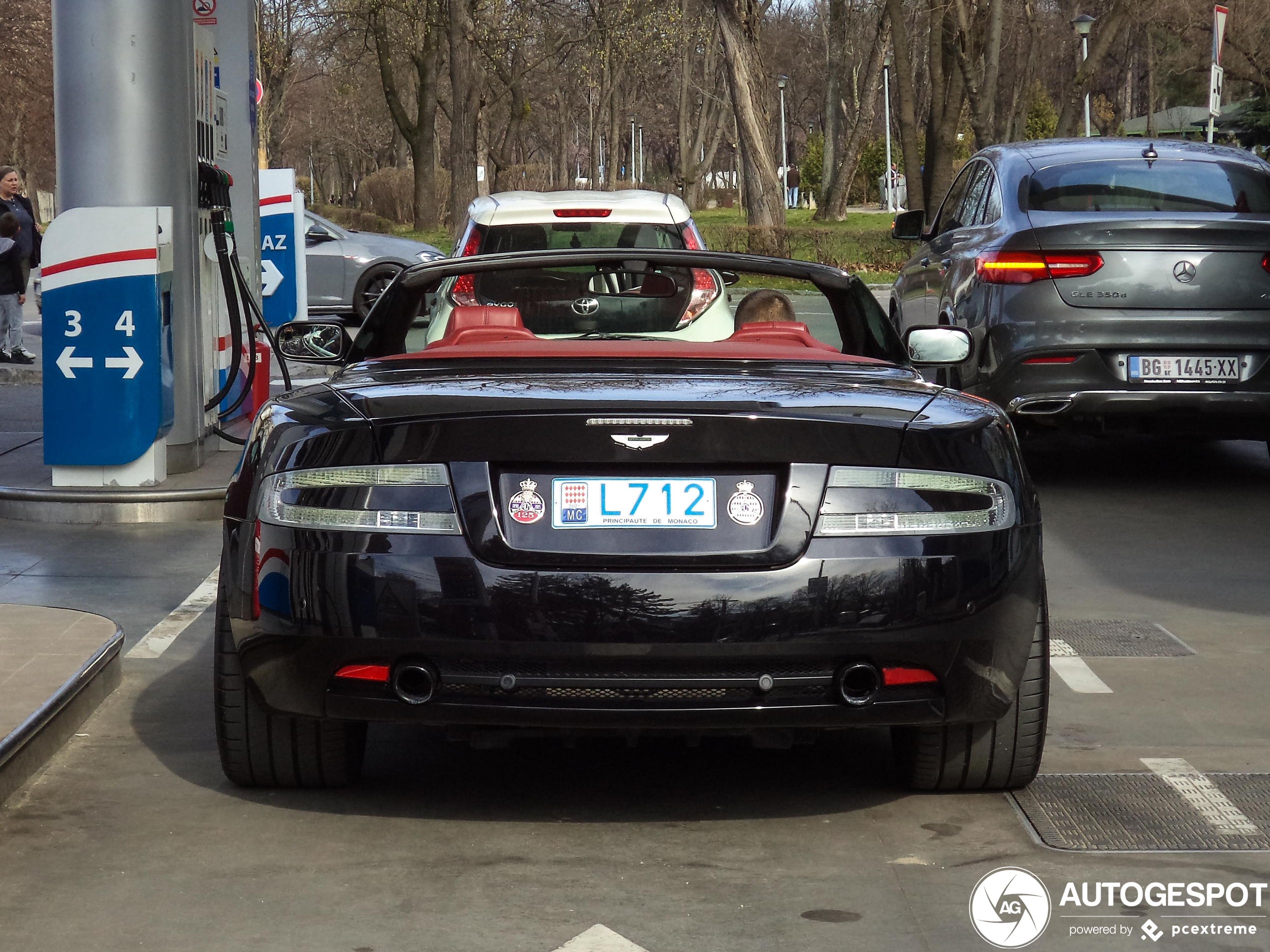 Aston Martin DB9 Volante