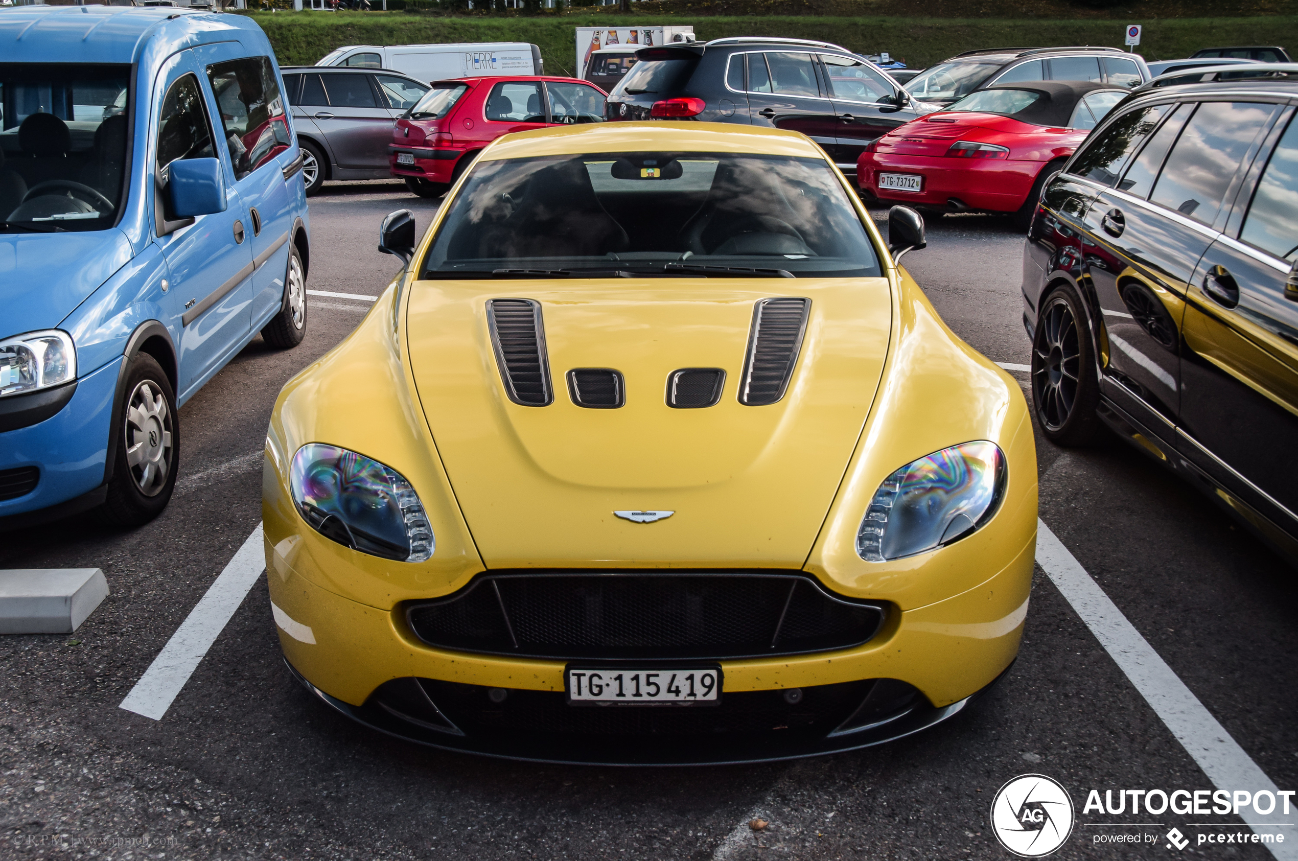 Aston Martin V12 Vantage S