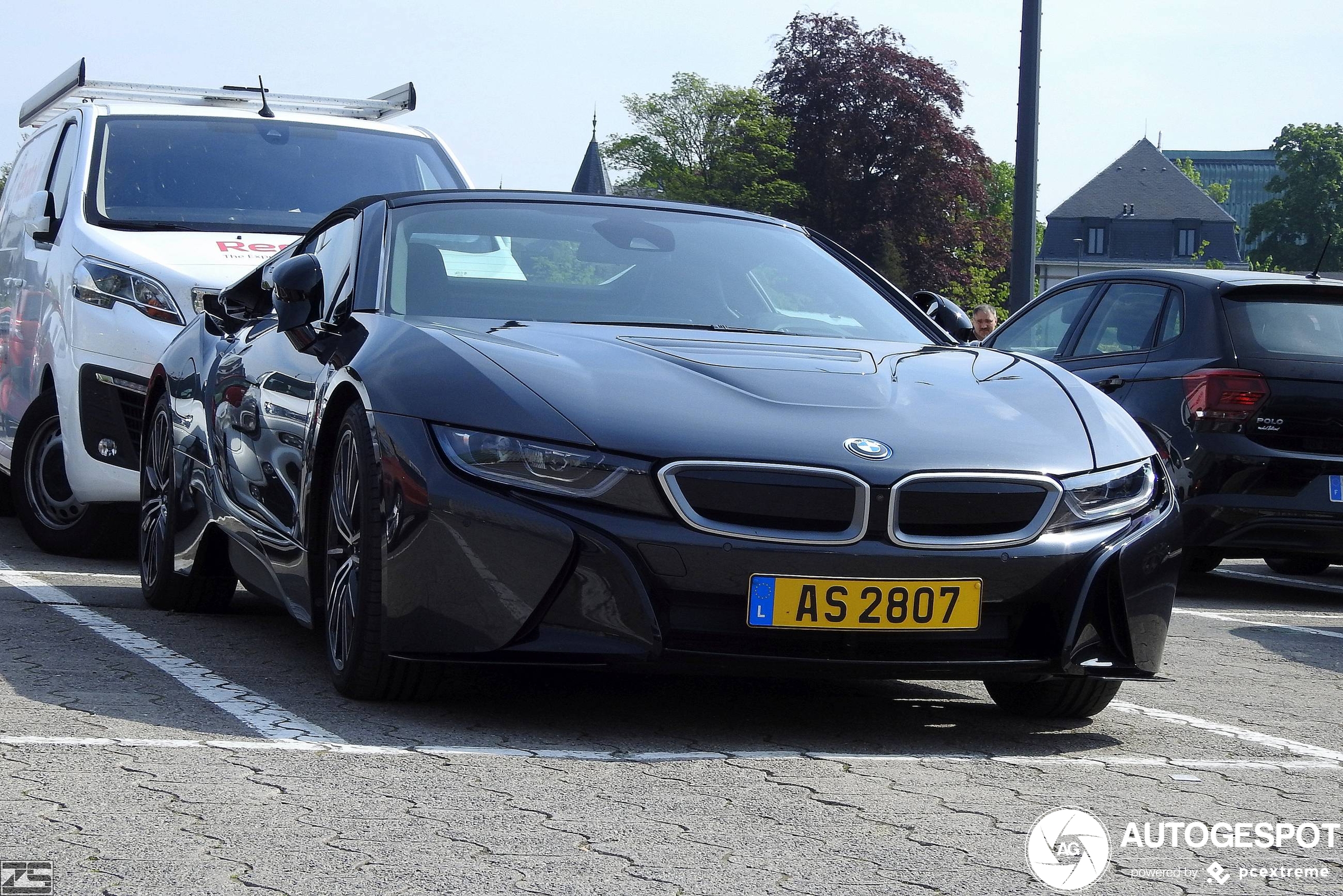 BMW i8 Roadster