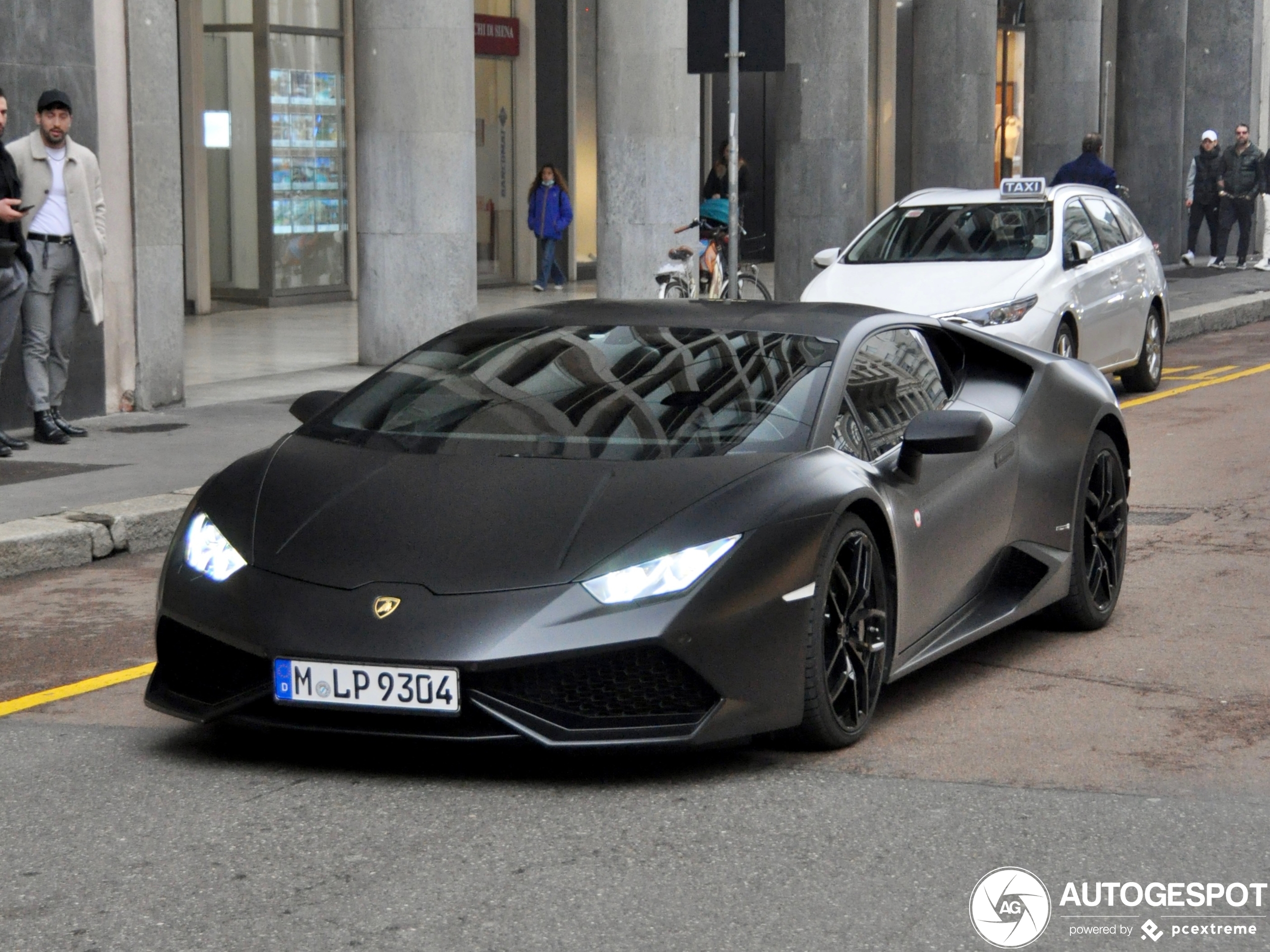 Looksmart Lamborghini Huracán LP 610-4 Looksmart LS426E 1/43 Lamborghini Huracan LP 610-4 Rosso