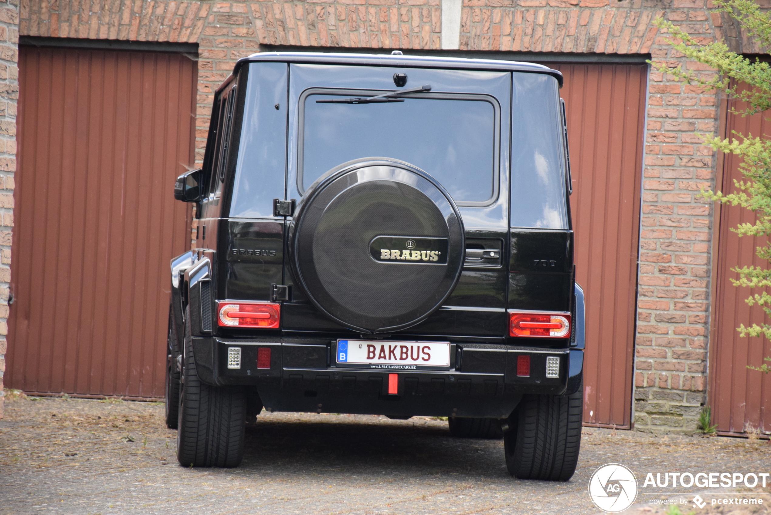 Nóg een Brabus AMG met geniaal kenteken