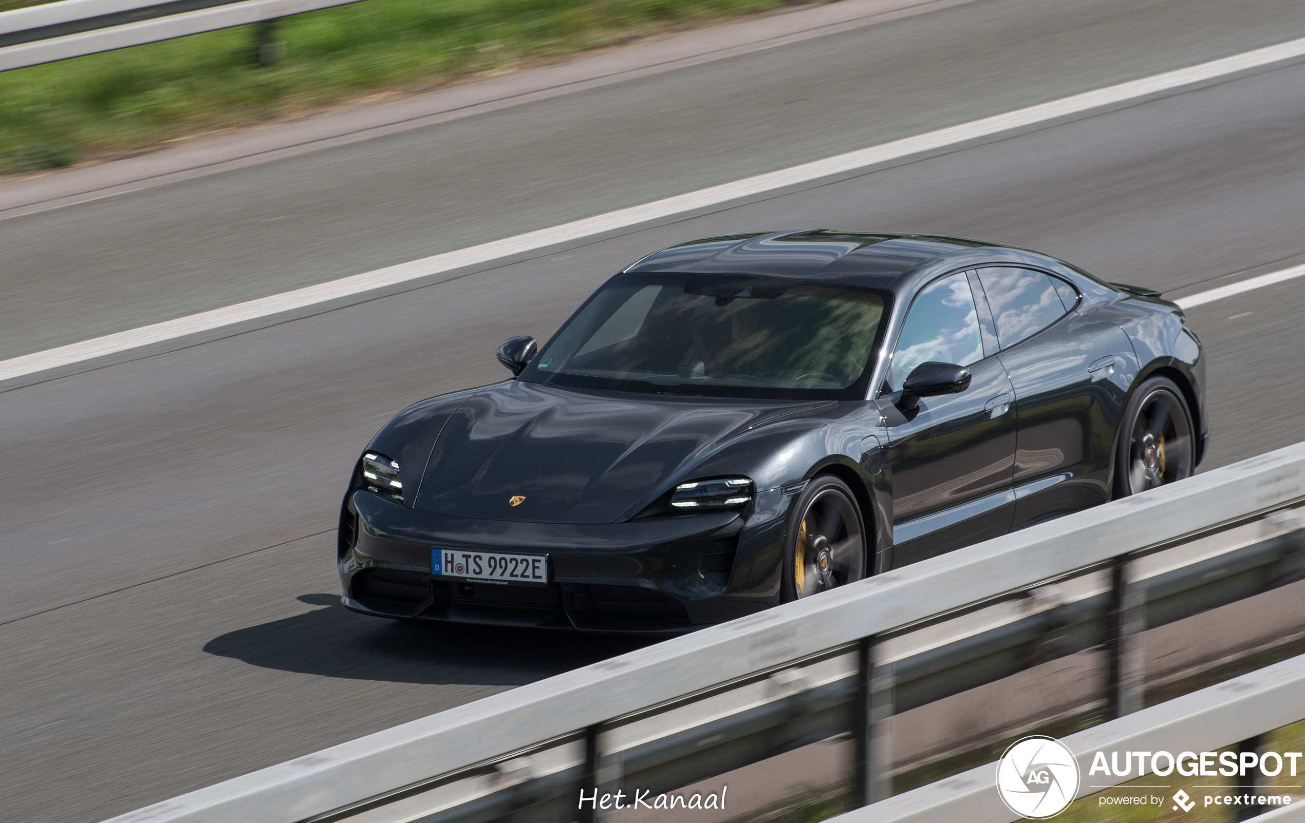 Porsche Taycan Turbo S