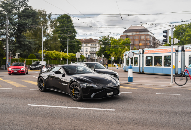 Aston Martin V8 Vantage 2018