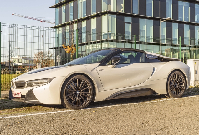 BMW i8 Roadster