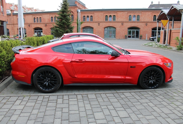 Ford Mustang GT 2015