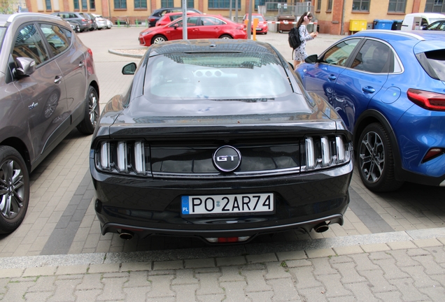 Ford Mustang GT 2015