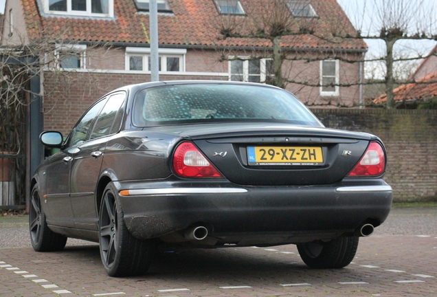 Jaguar XJR