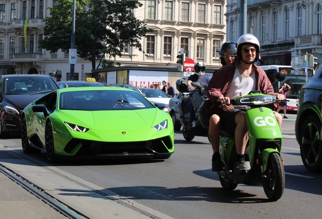 Lamborghini Huracán LP640-4 Performante