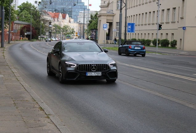 Mercedes-AMG GT 63 S X290