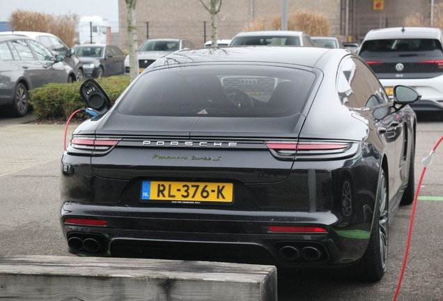 Porsche 971 Panamera Turbo S E-Hybrid