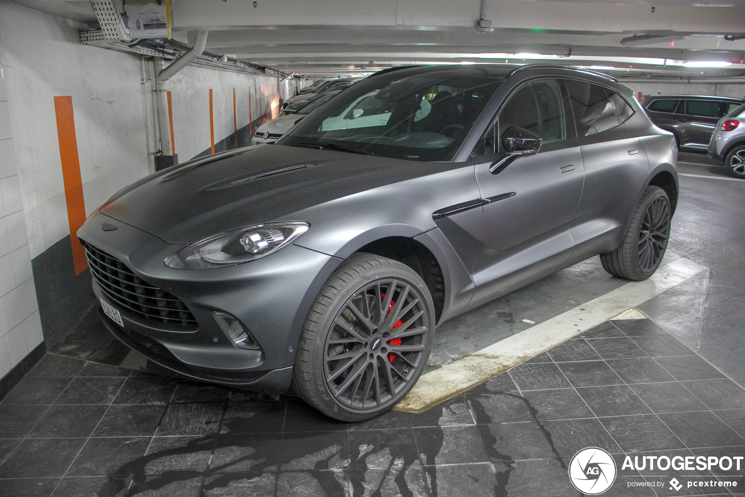 Aston Martin DBX