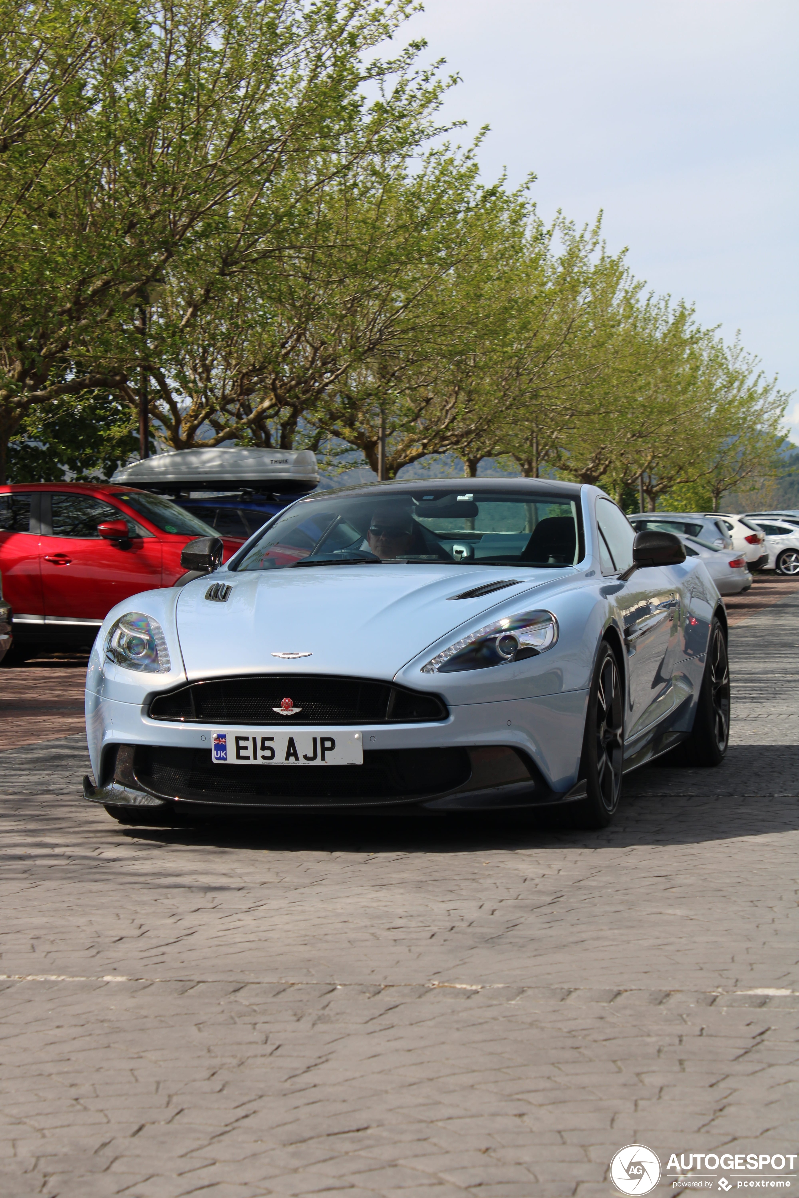 Aston Martin Vanquish S 2017