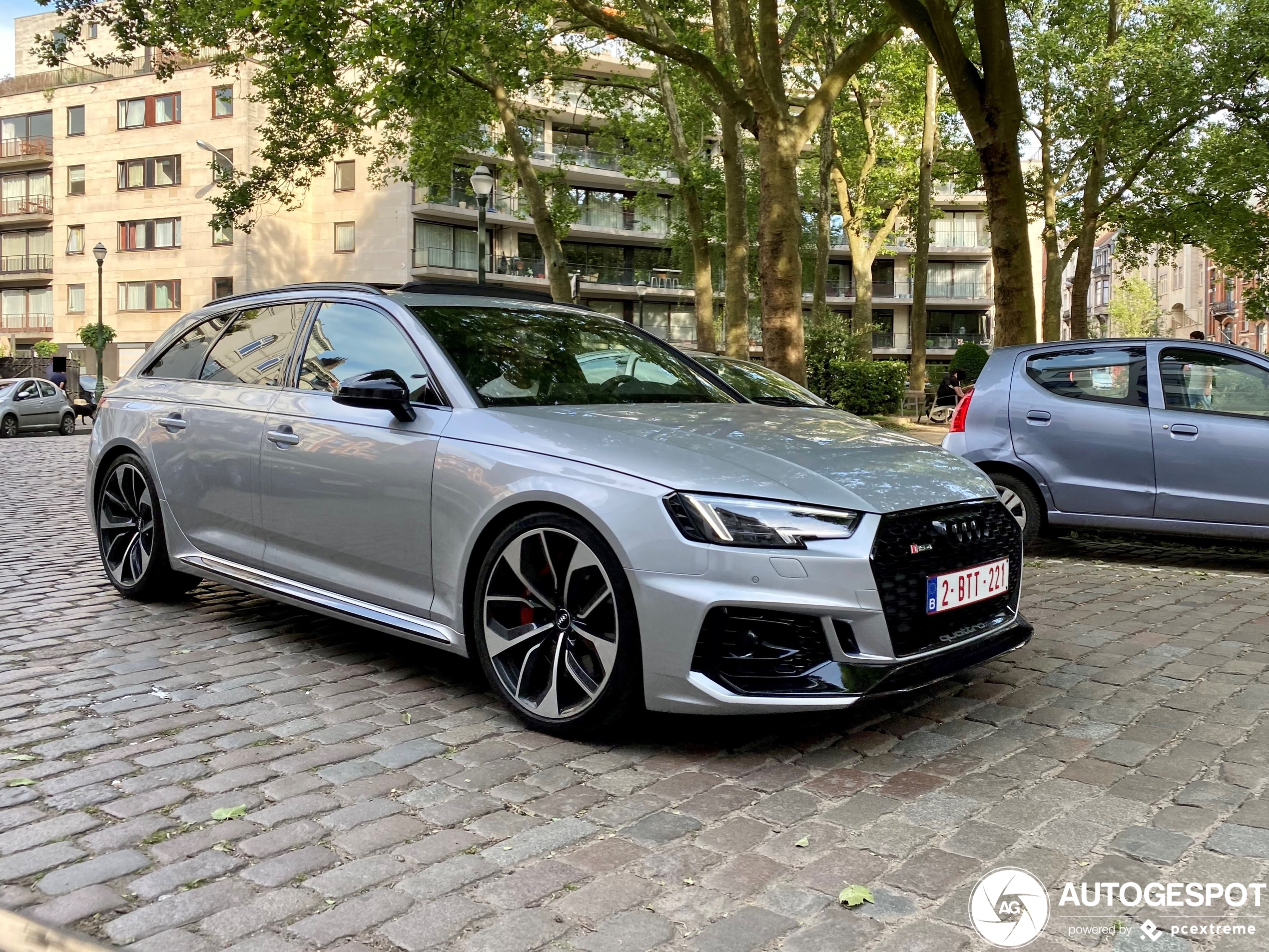 Audi RS4 Avant B9