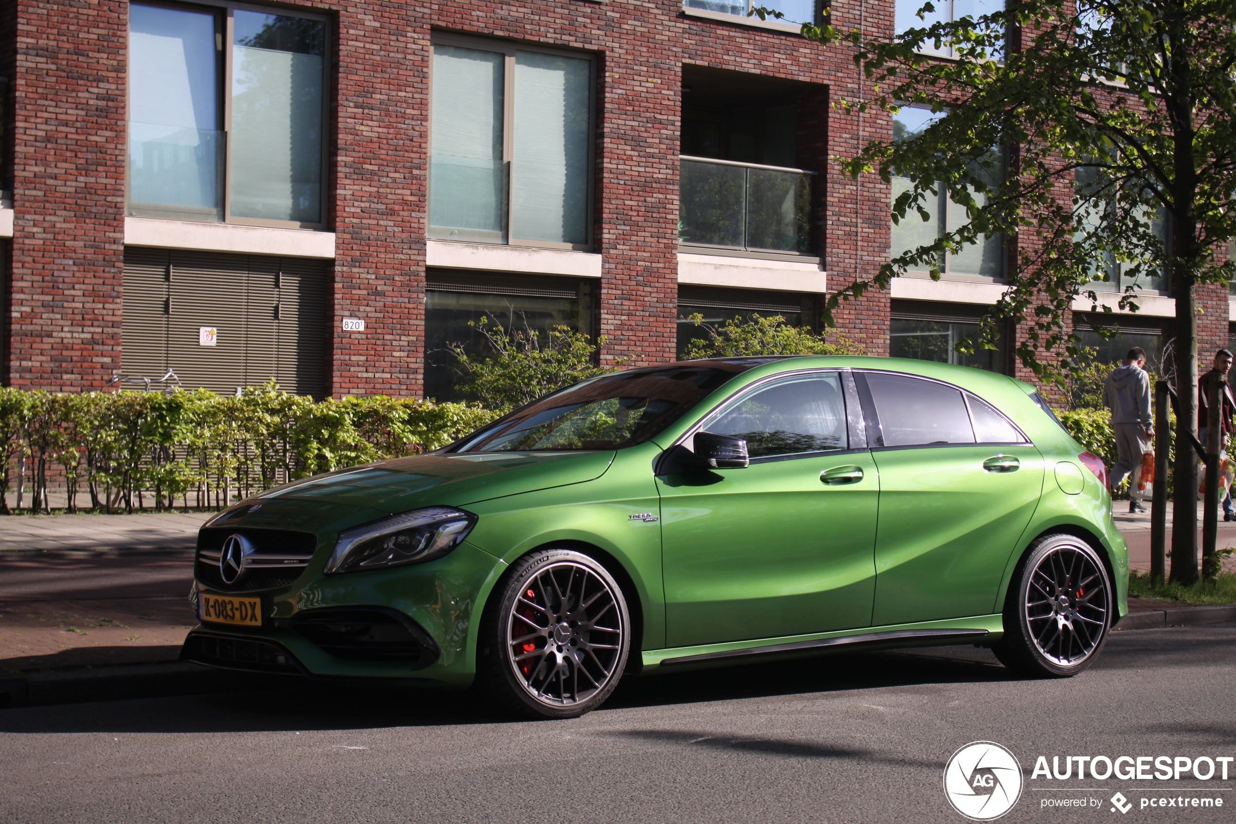 Mercedes-AMG A 45 W176 2015