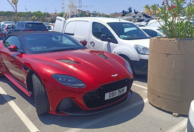 Aston Martin DBS Superleggera Volante