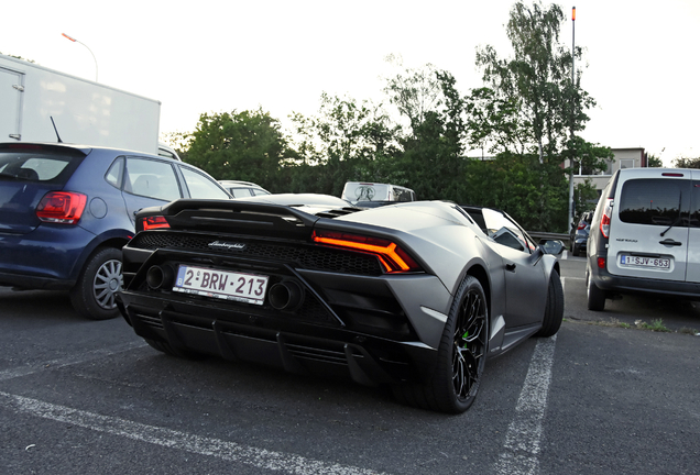 Lamborghini Huracán LP640-4 EVO Spyder