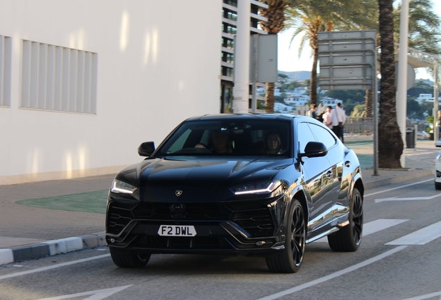 Lamborghini Urus