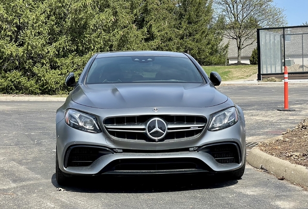 Mercedes-AMG E 63 S W213