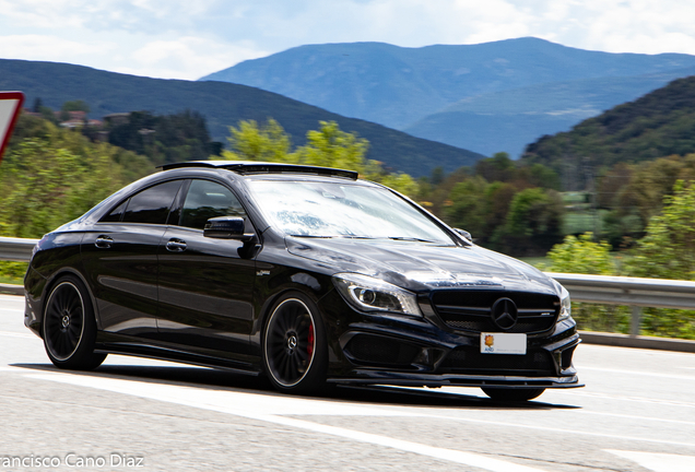 Mercedes-Benz CLA 45 AMG C117