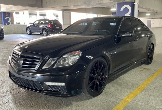 Mercedes-Benz E 63 AMG W212 V8 Biturbo