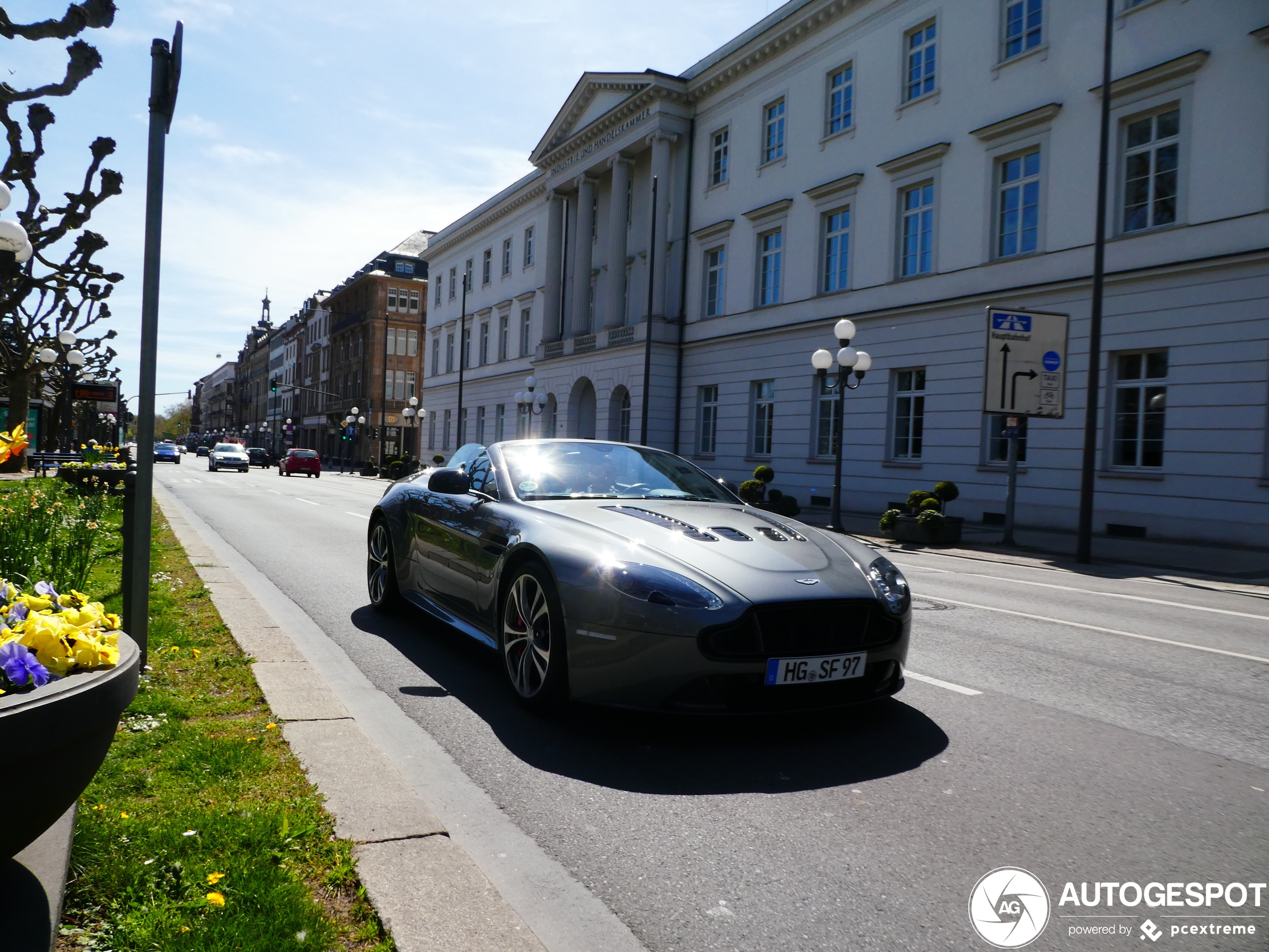 Aston Martin V12 Vantage S Roadster