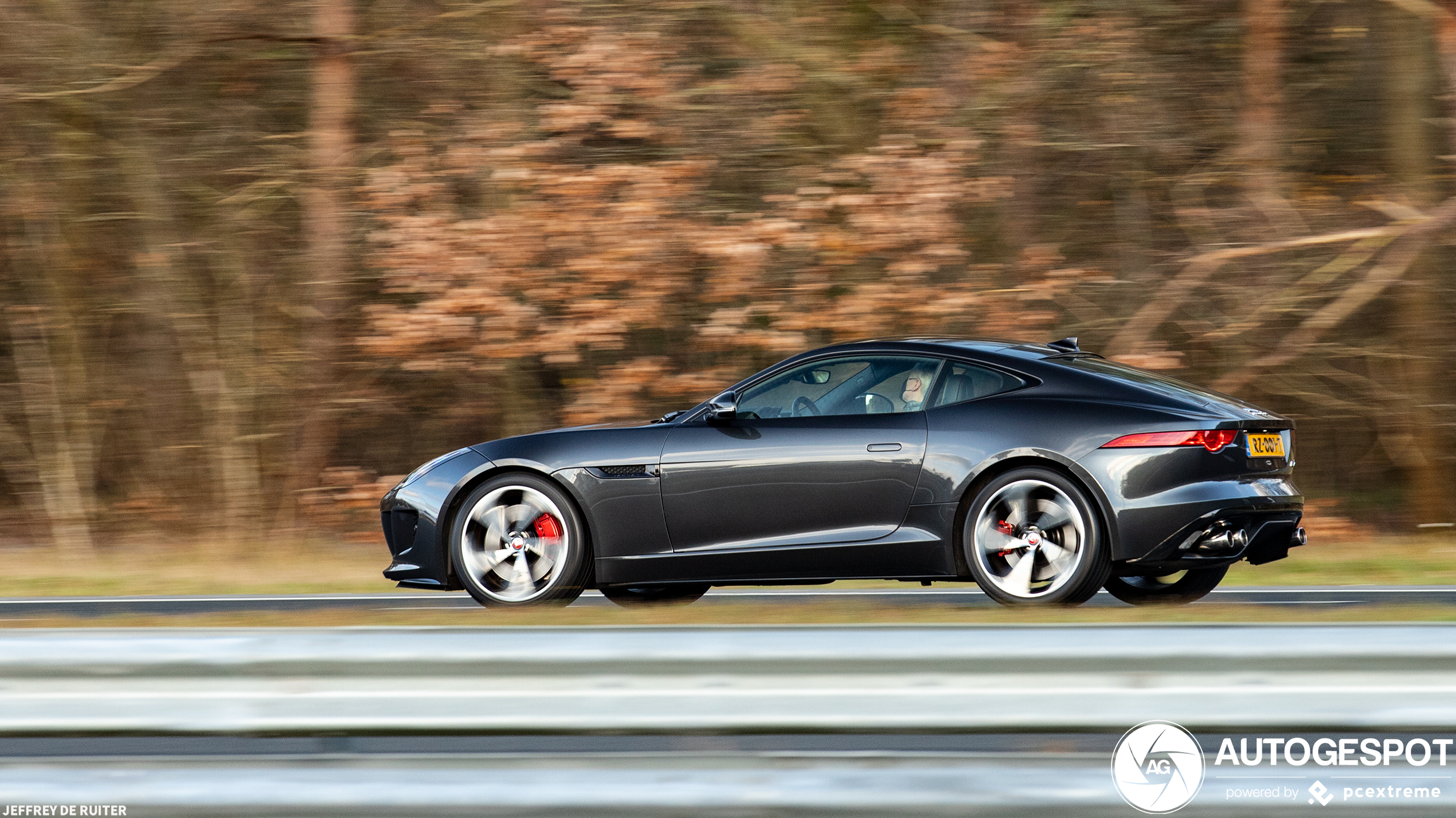 Jaguar F-TYPE R AWD Coupé