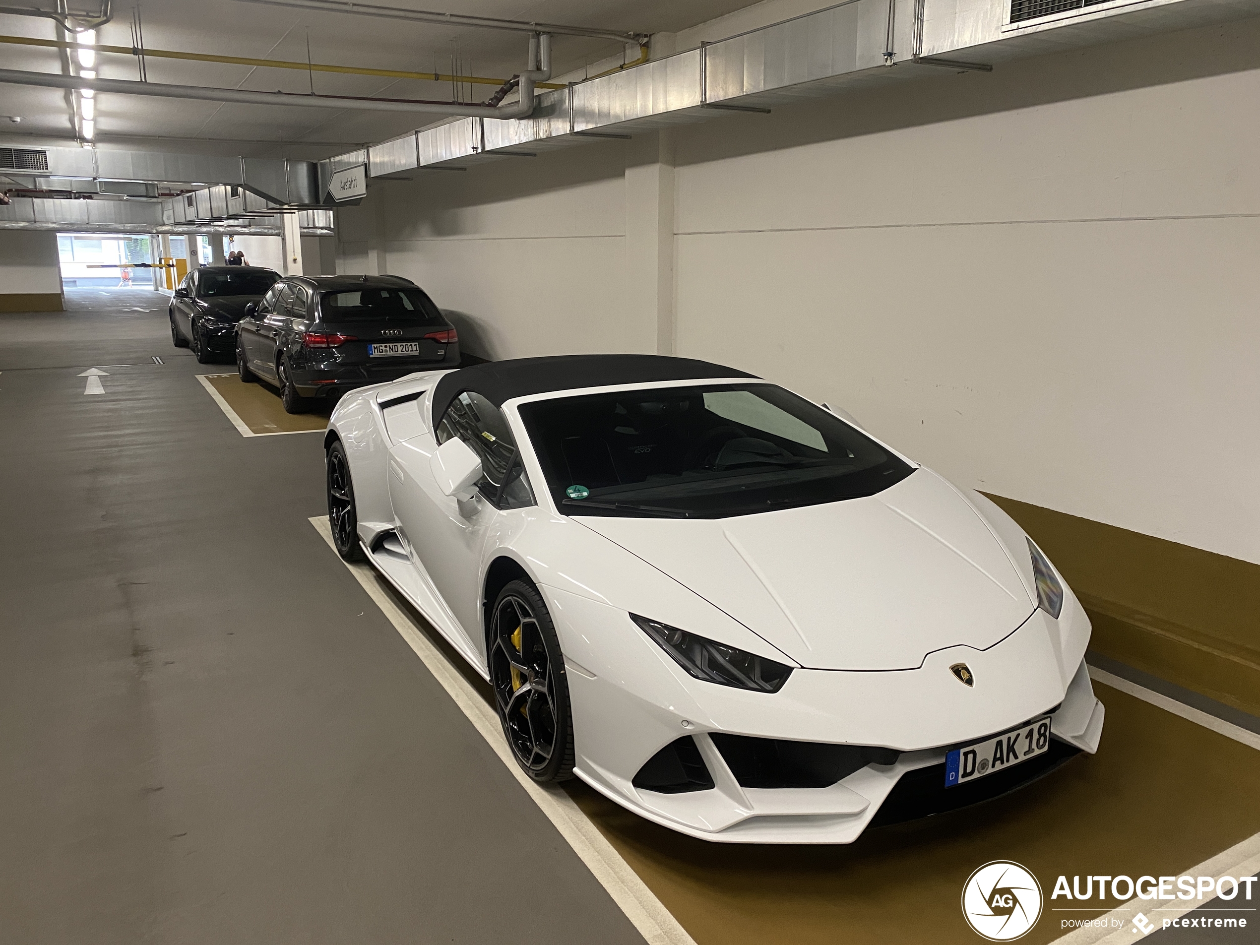 Lamborghini Huracán LP640-4 EVO Spyder