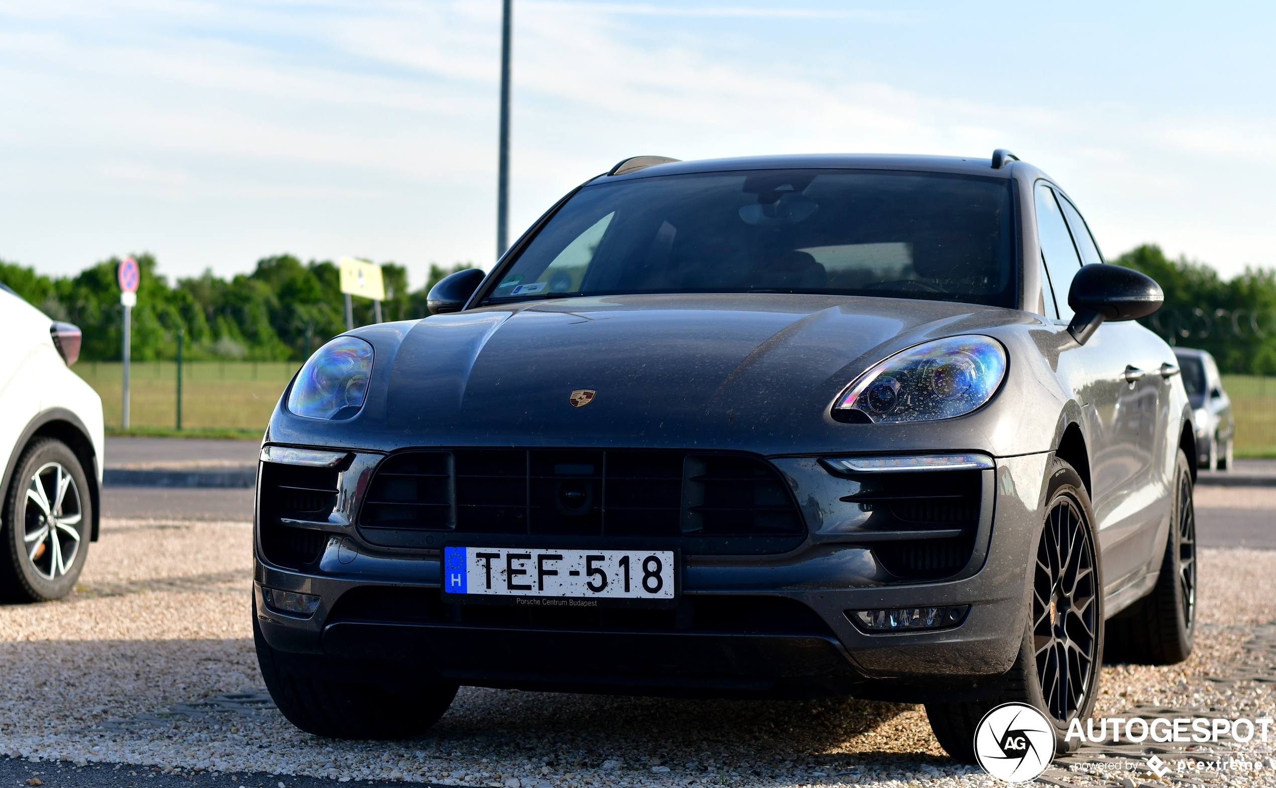 Porsche 95B Macan GTS