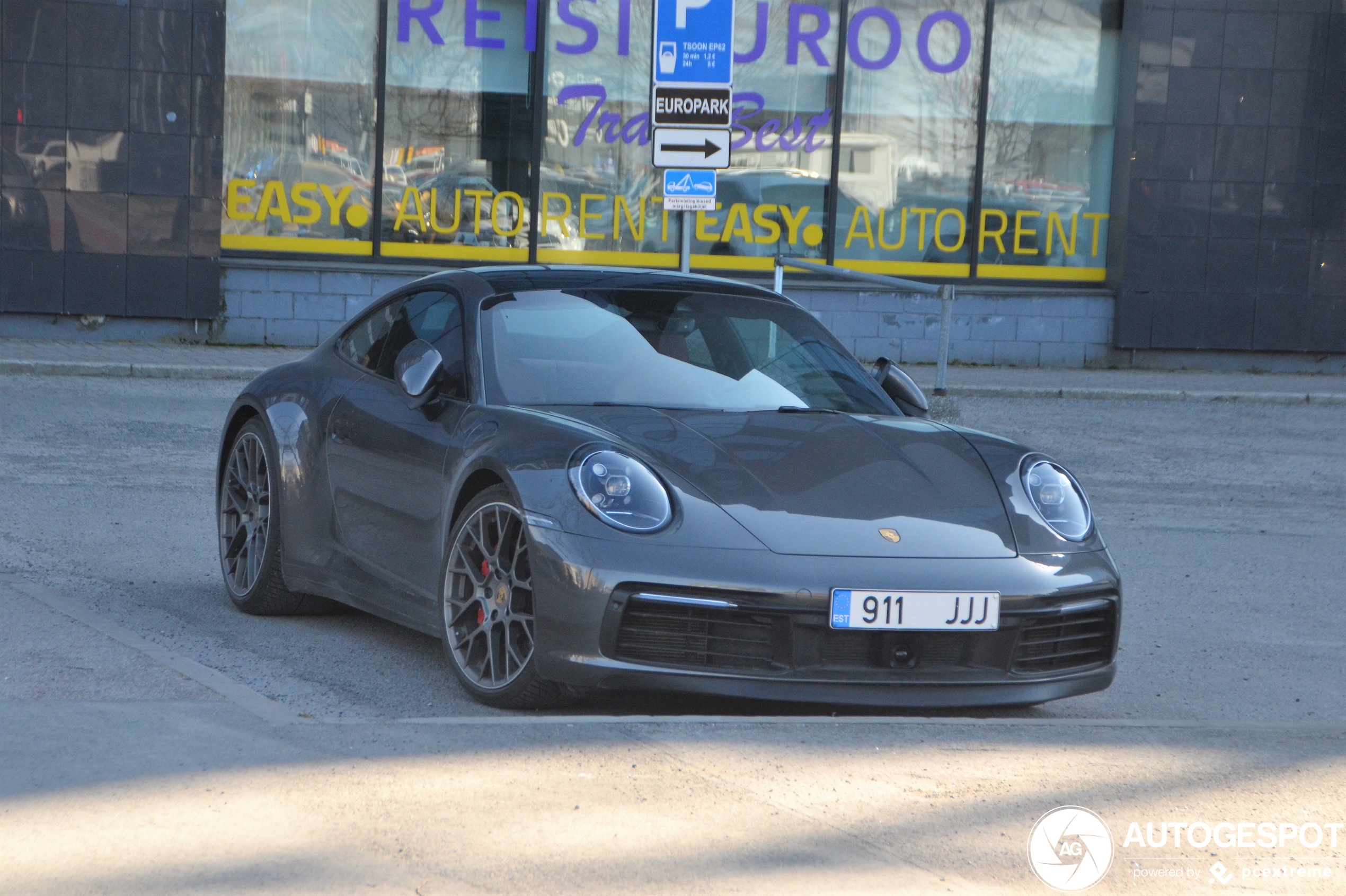 Porsche 992 Carrera 4S