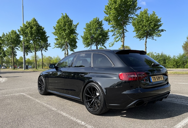 Audi RS4 Avant B8