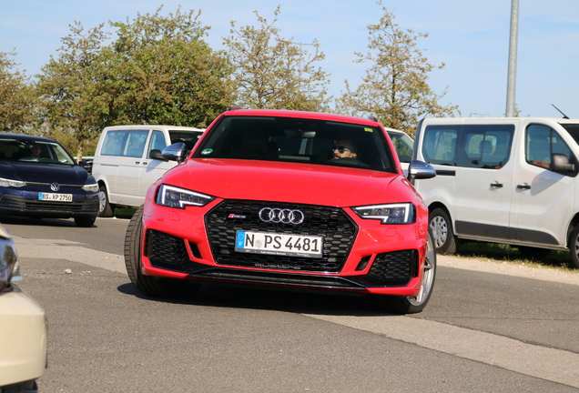 Audi RS4 Avant B9